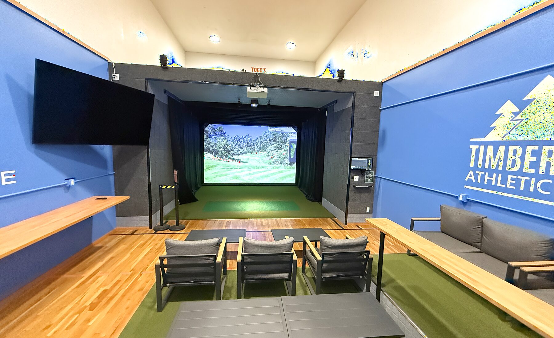 Golf simulator room
